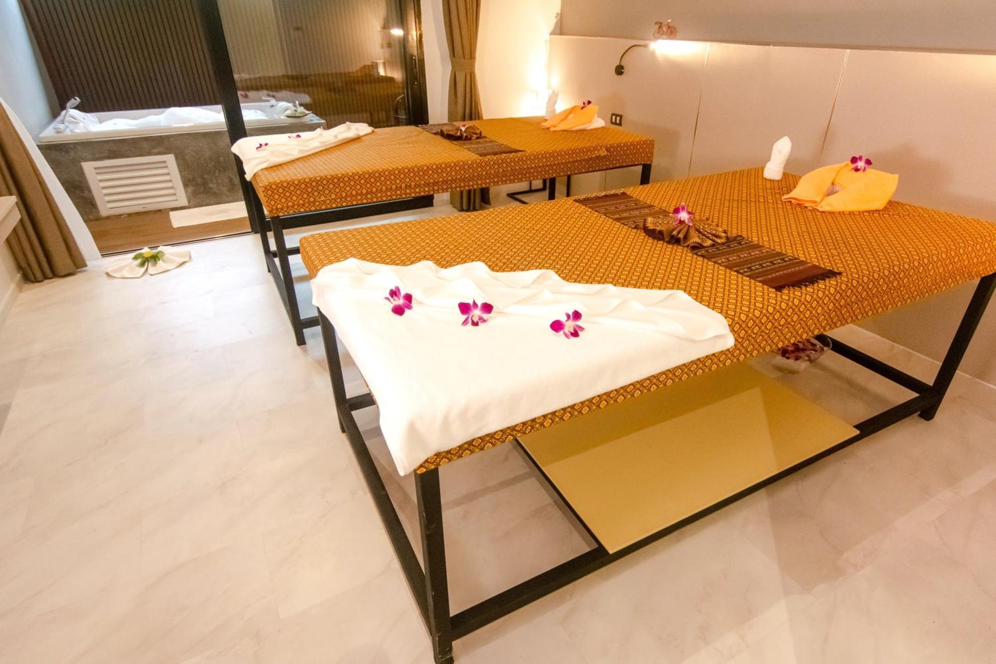 Tour De Phuket Hotel - Sha Plus Thalang Exterior photo